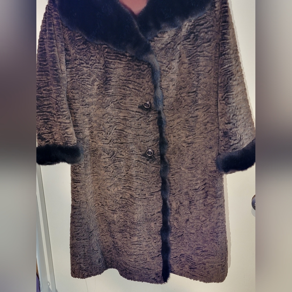 Sycamore Aristocrat Vintage 1970's Brown Faux Fur Women's Coat - Picture 2 of 12